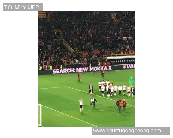 巴拉竞足球俱乐部的辉煌历程与未来发展展望分析